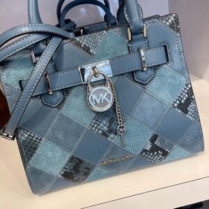 MICHAEL KORS Hamilton Small Patchwork Satchel Crossbody Bag
Cornflower
NWT